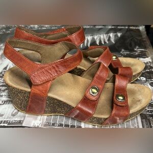 DANSKO Savannah Cork Wedge Sandal Rust Red LEATHER Sz 38